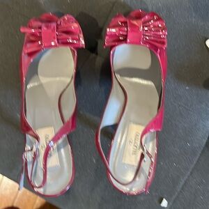 Gorgeous Valentino Patent Peep toe heel deep magenta- stunning color never worn